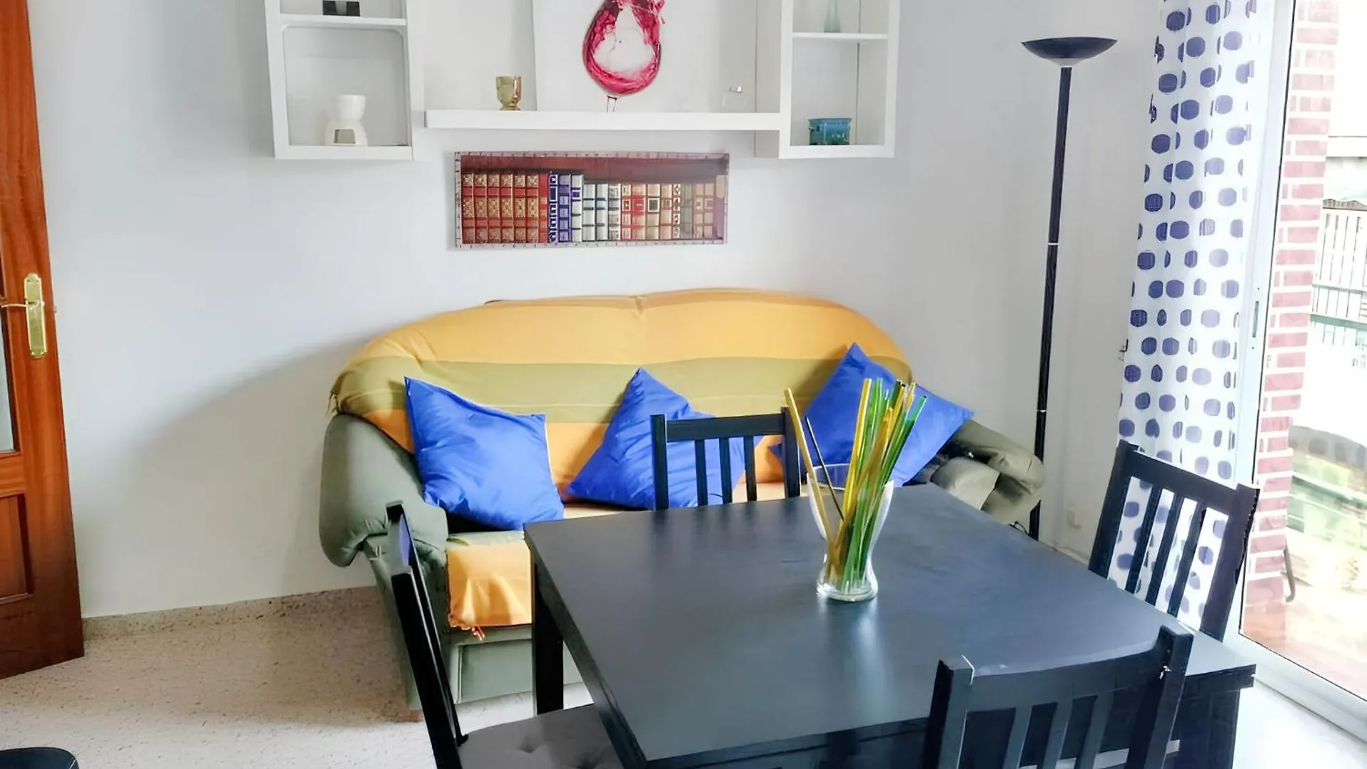 Charming Apartment Historic Centre Granada 80 M² + Balcony